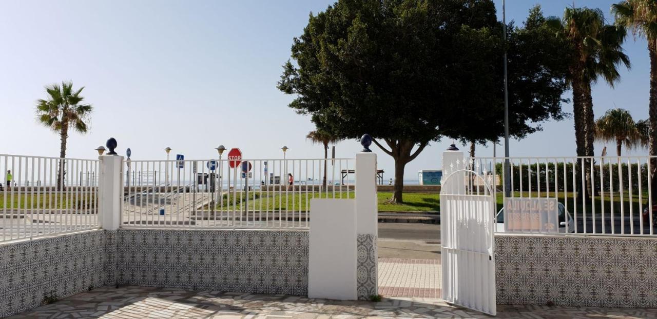 Casa 1ª Linea Paseo Maritimo Torre Del Mar Appartement Buitenkant foto