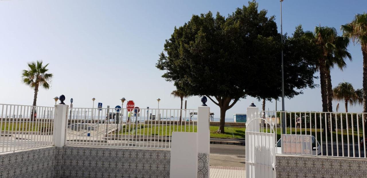 Casa 1ª Linea Paseo Maritimo Torre Del Mar Appartement Buitenkant foto